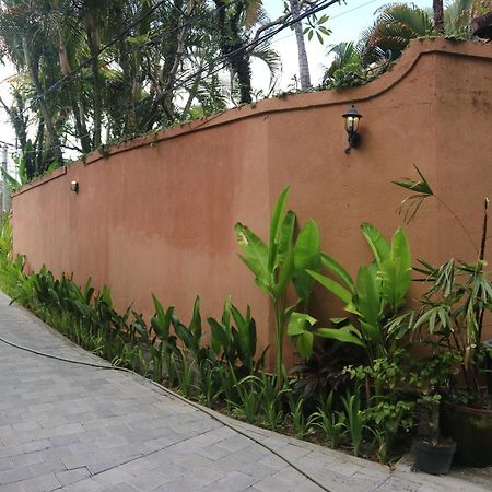Villa Alam Biru Gardenia Семиньяк Экстерьер фото